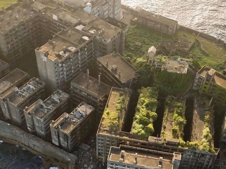 เกาะฮาชิมะ (Hashima Island) เกาะร้างที่เต็มไปด้วยประวัติศาสตร์และ “ความสยองขวัญ”